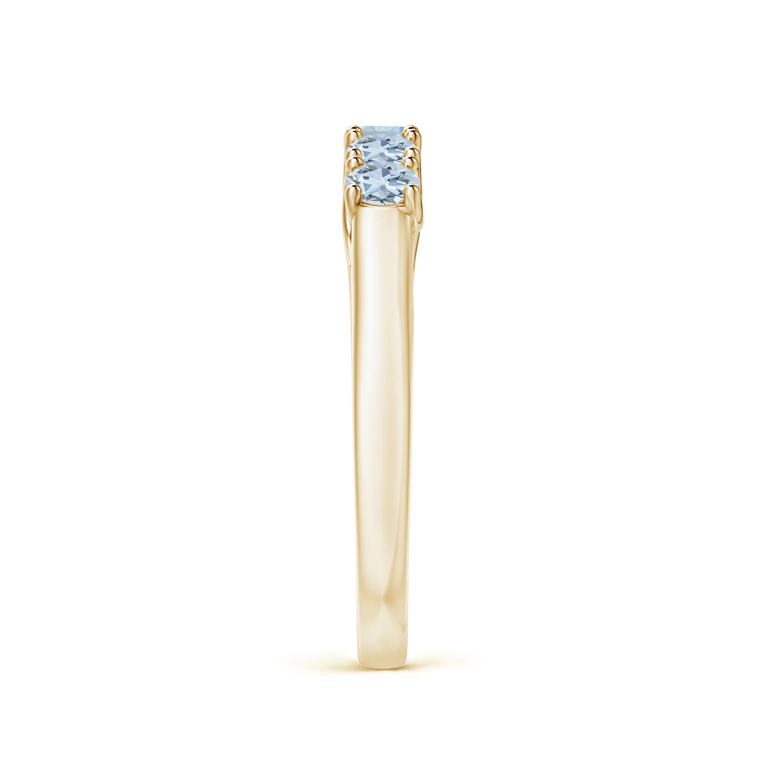 A - Aquamarine / 0.4 CT / 14 KT Yellow Gold