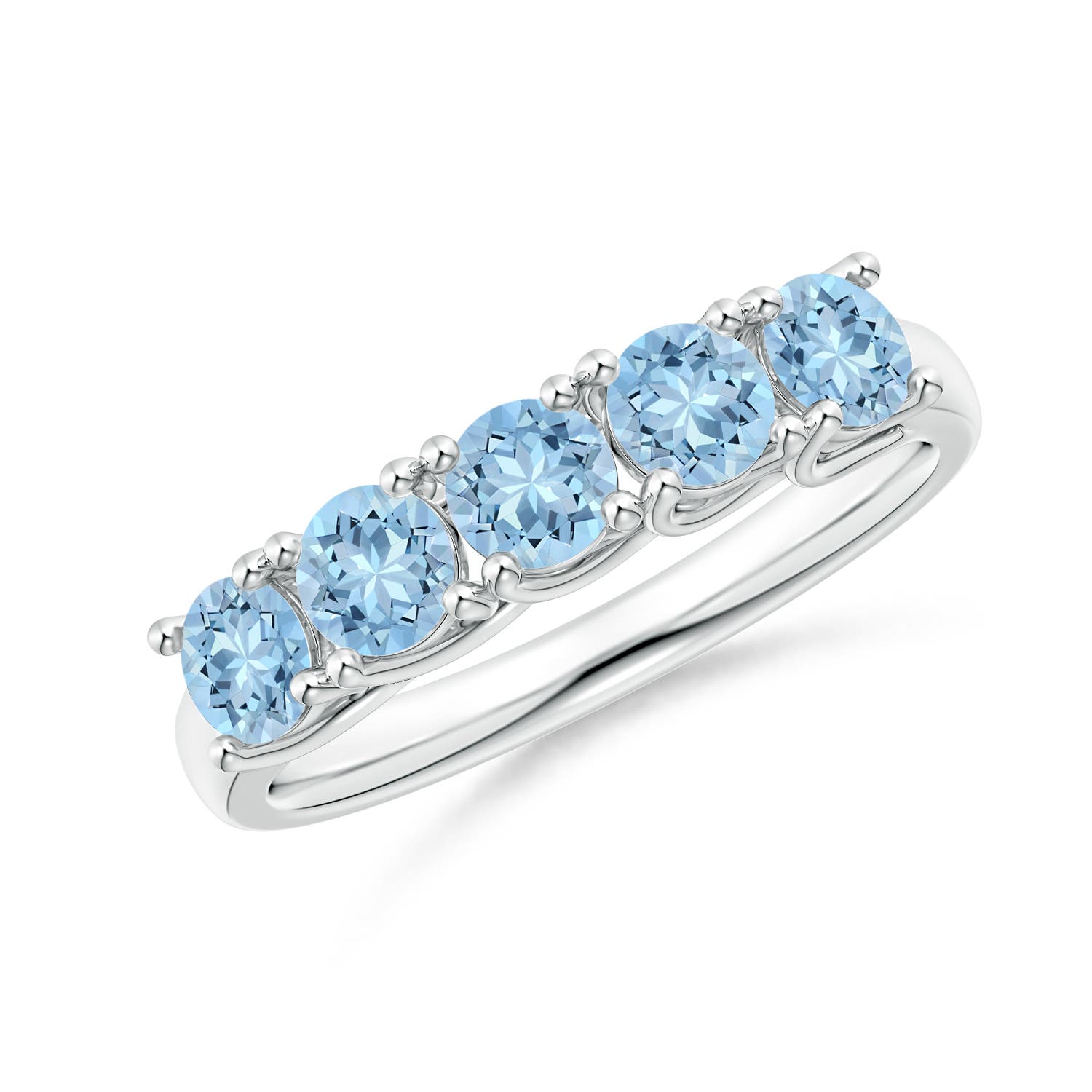 AAA - Aquamarine / 0.9 CT / 14 KT White Gold