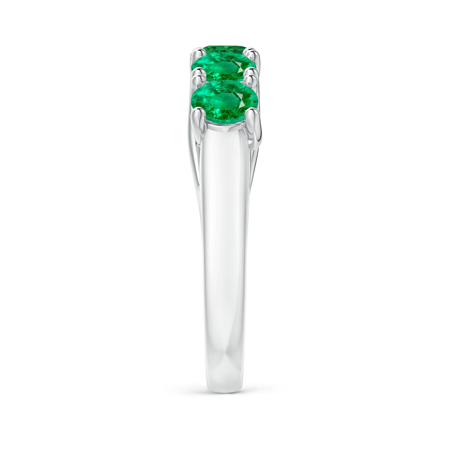 AAA - Emerald / 1.65 CT / 14 KT White Gold