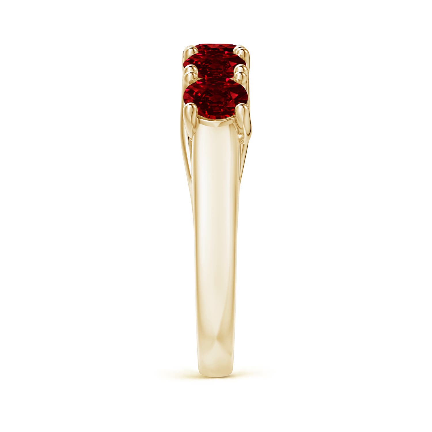 AAAA - Ruby / 2.2 CT / 14 KT Yellow Gold