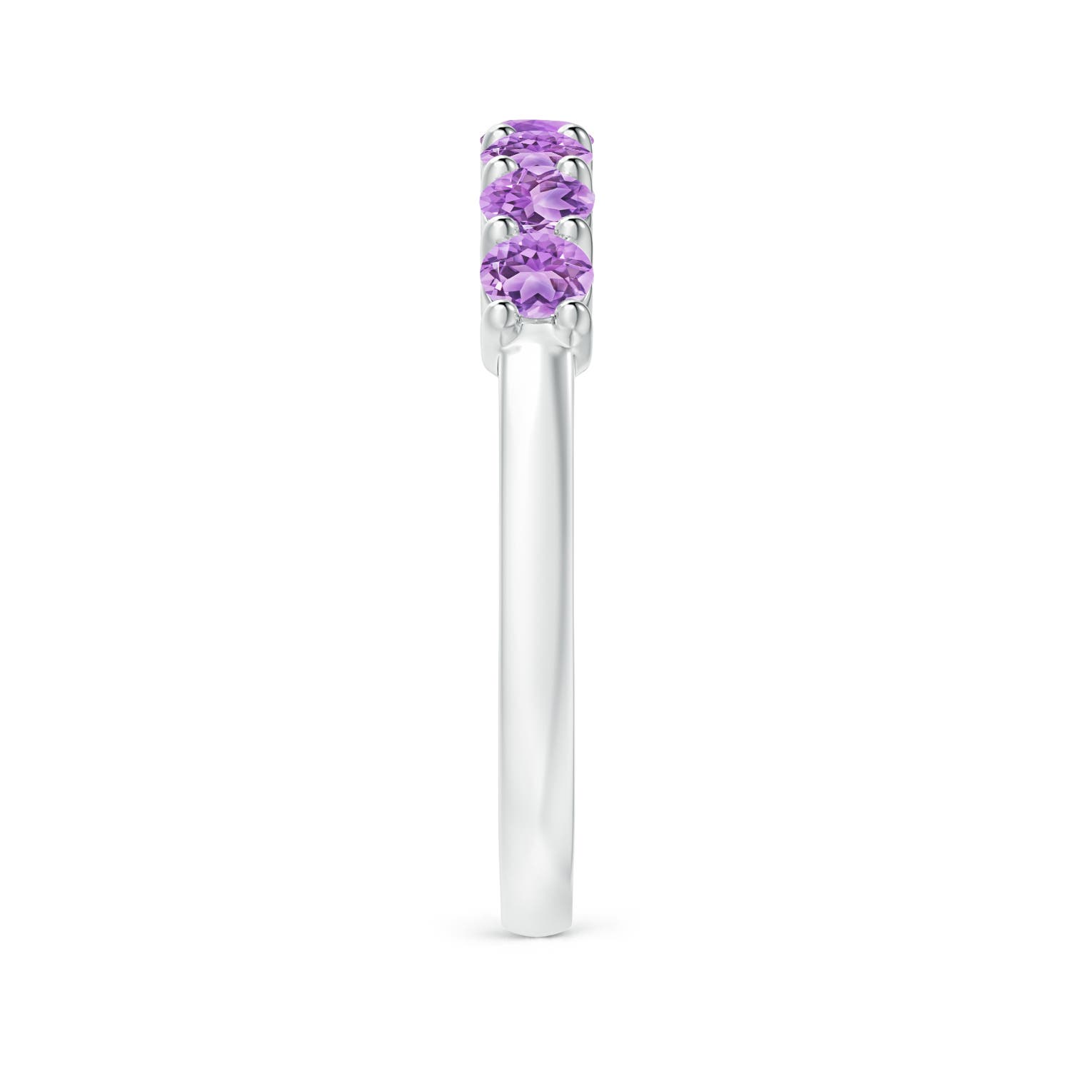 AAA - Amethyst / 0.7 CT / 14 KT White Gold