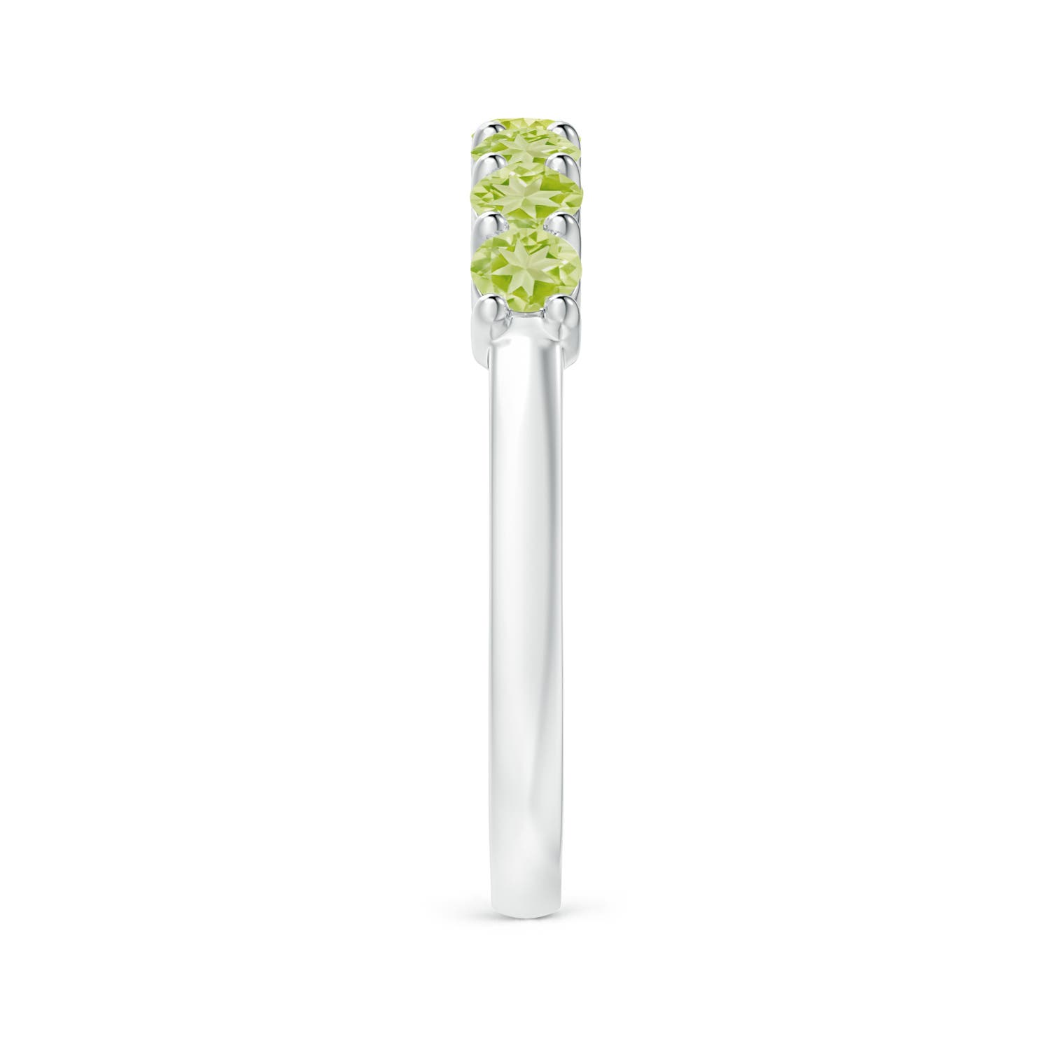 AAA - Peridot / 0.84 CT / 14 KT White Gold