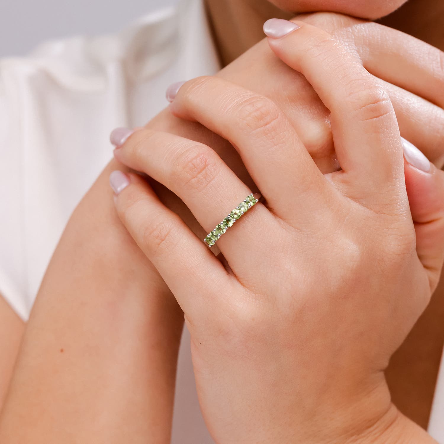 Peridot deals wedding band