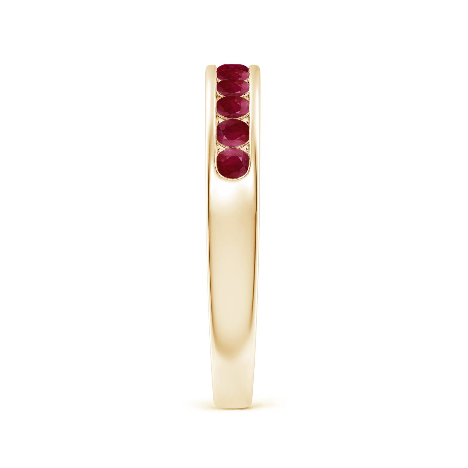 A - Ruby / 0.61 CT / 14 KT Yellow Gold