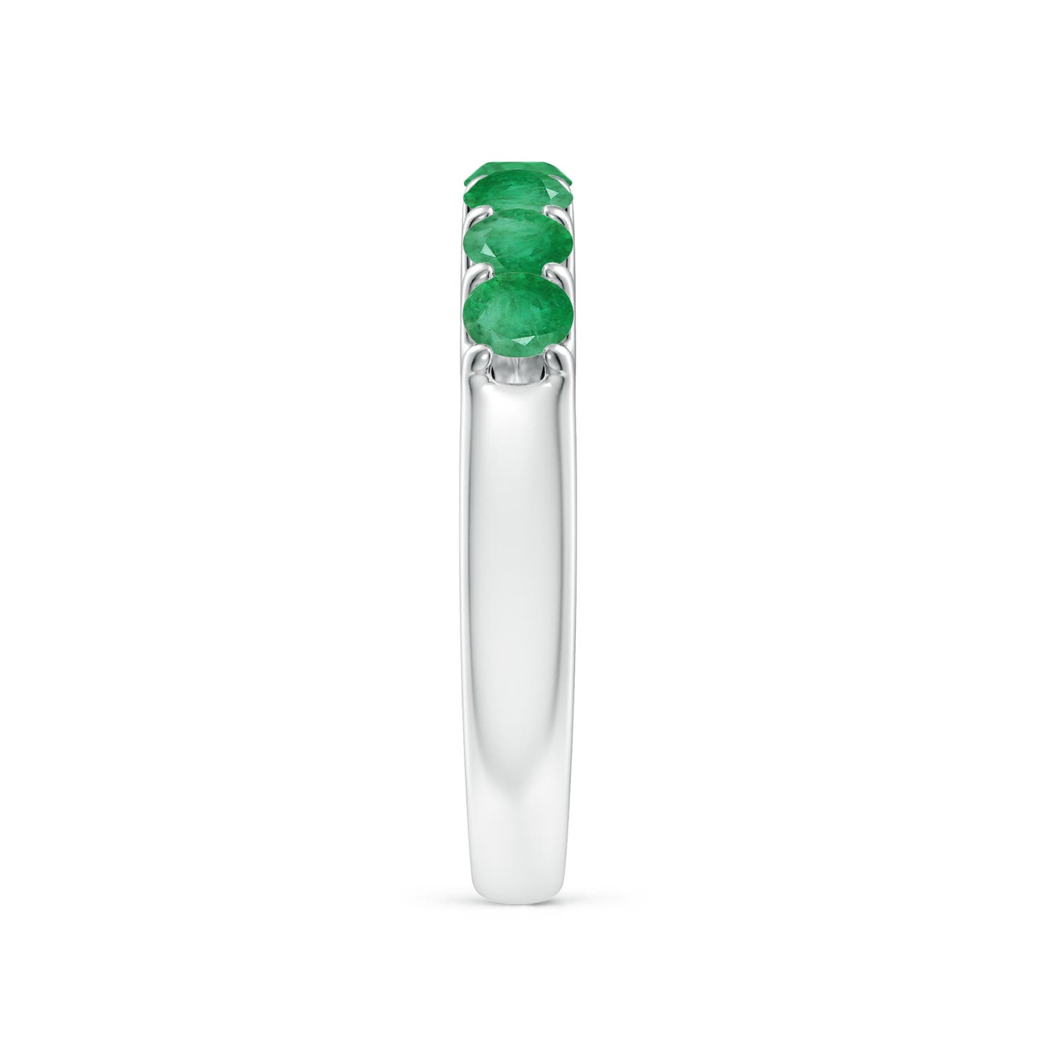 A - Emerald / 0.77 CT / 14 KT White Gold