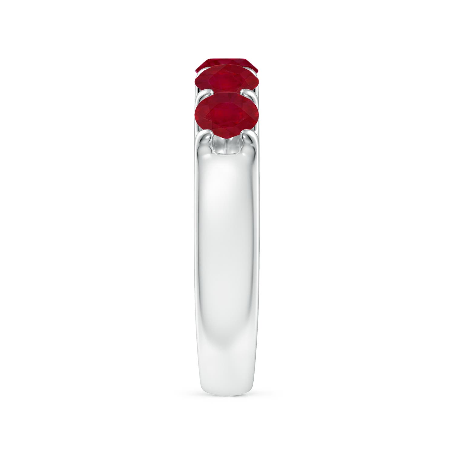 AA - Ruby / 1.85 CT / 14 KT White Gold