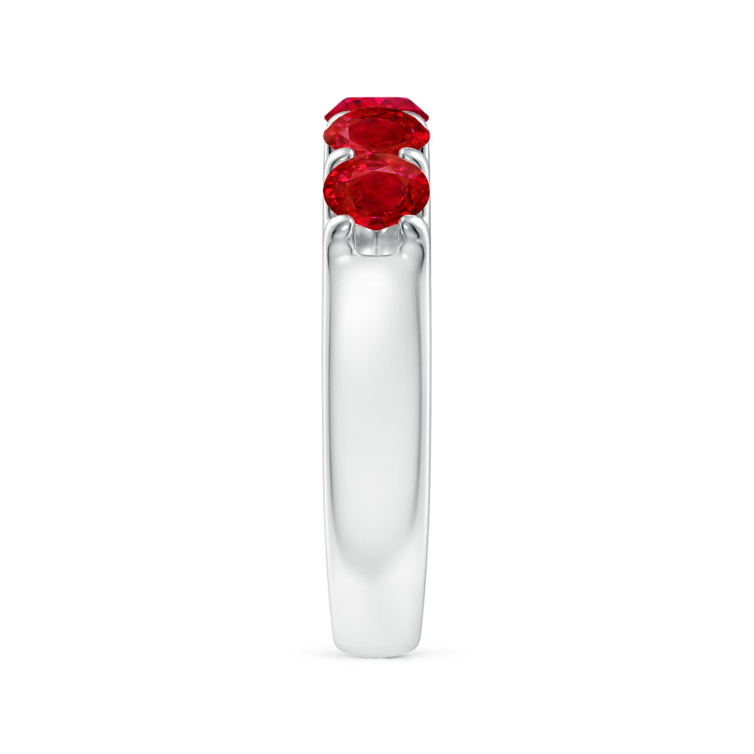 AAA - Ruby / 1.85 CT / 14 KT White Gold