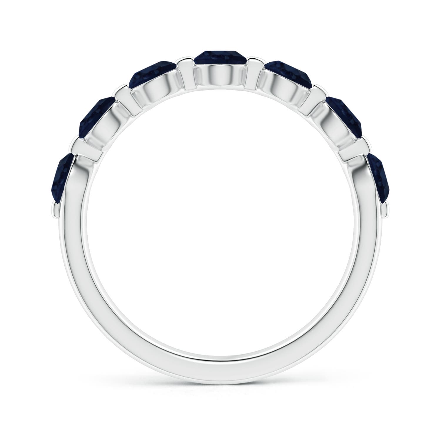 A - Blue Sapphire / 1.61 CT / 14 KT White Gold