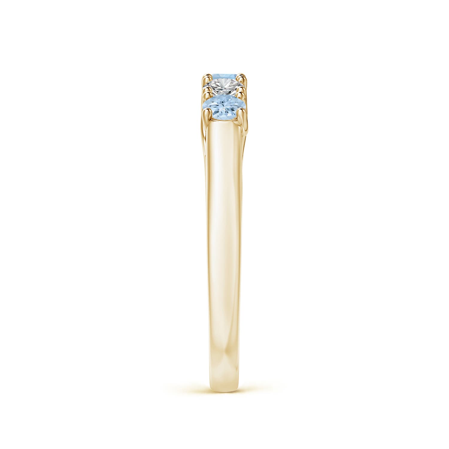 AA - Aquamarine / 0.41 CT / 14 KT Yellow Gold