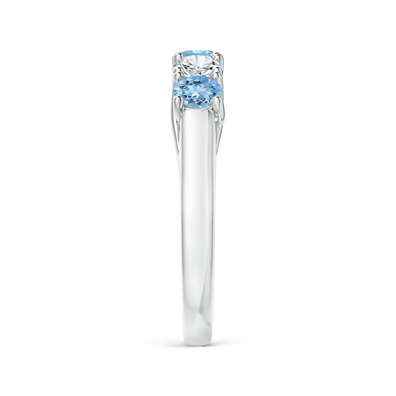 AAAA - Aquamarine / 0.94 CT / 14 KT White Gold