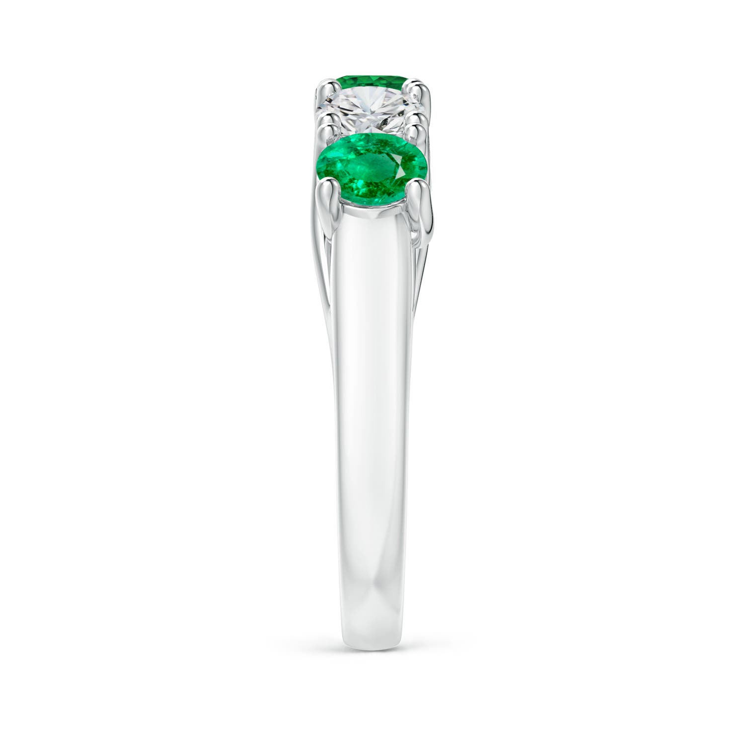 AAA - Emerald / 1.69 CT / 14 KT White Gold