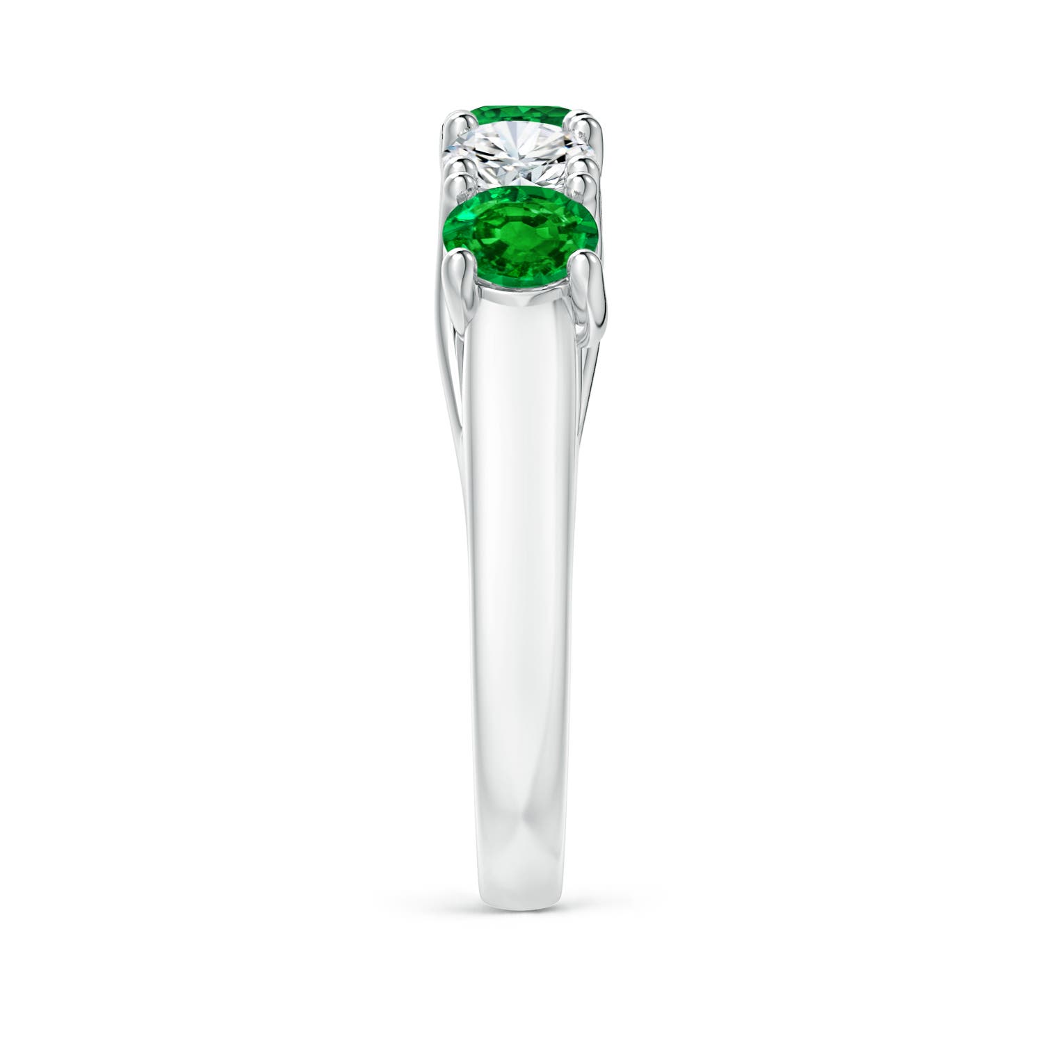 AAAA - Emerald / 1.69 CT / 14 KT White Gold