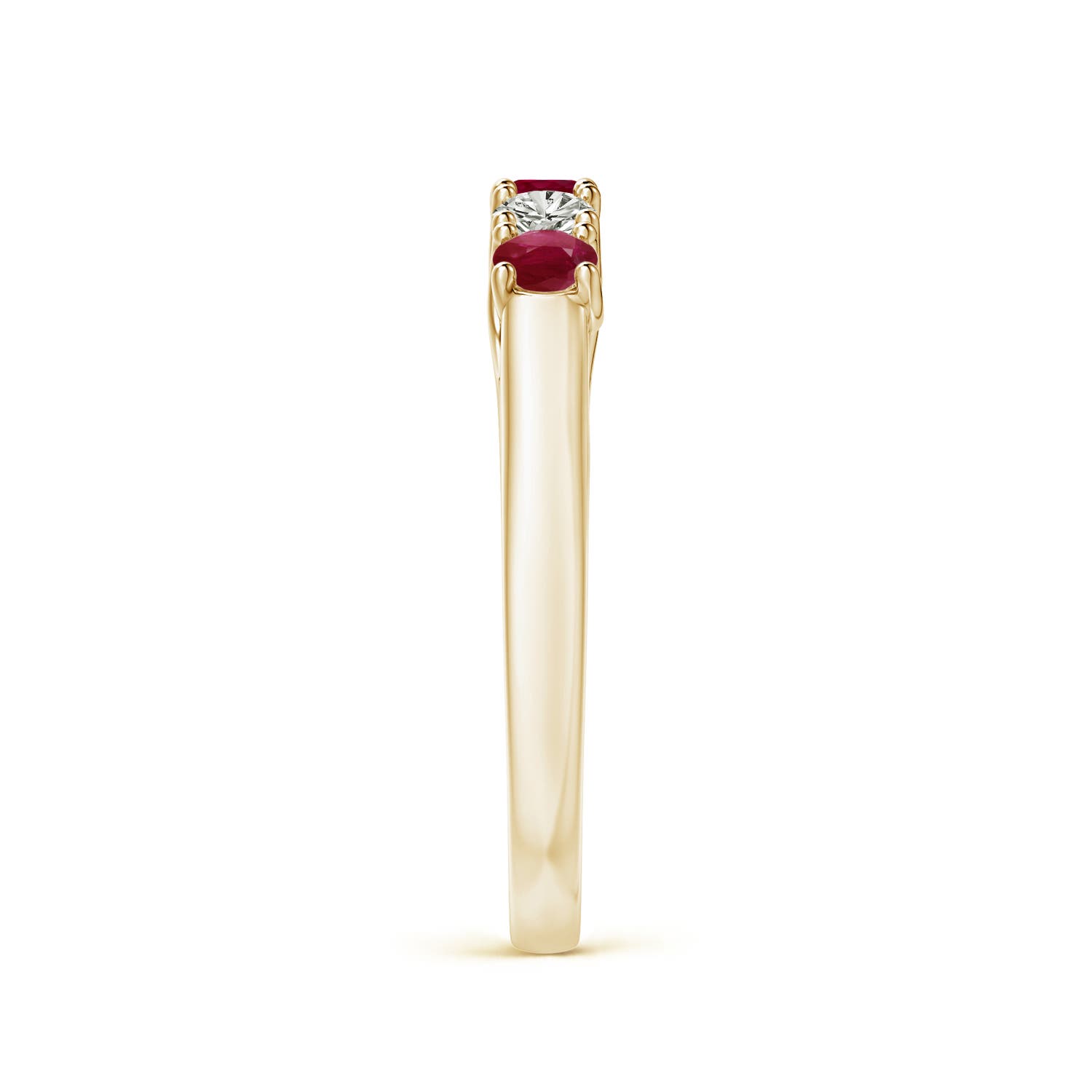 A - Ruby / 0.5 CT / 14 KT Yellow Gold