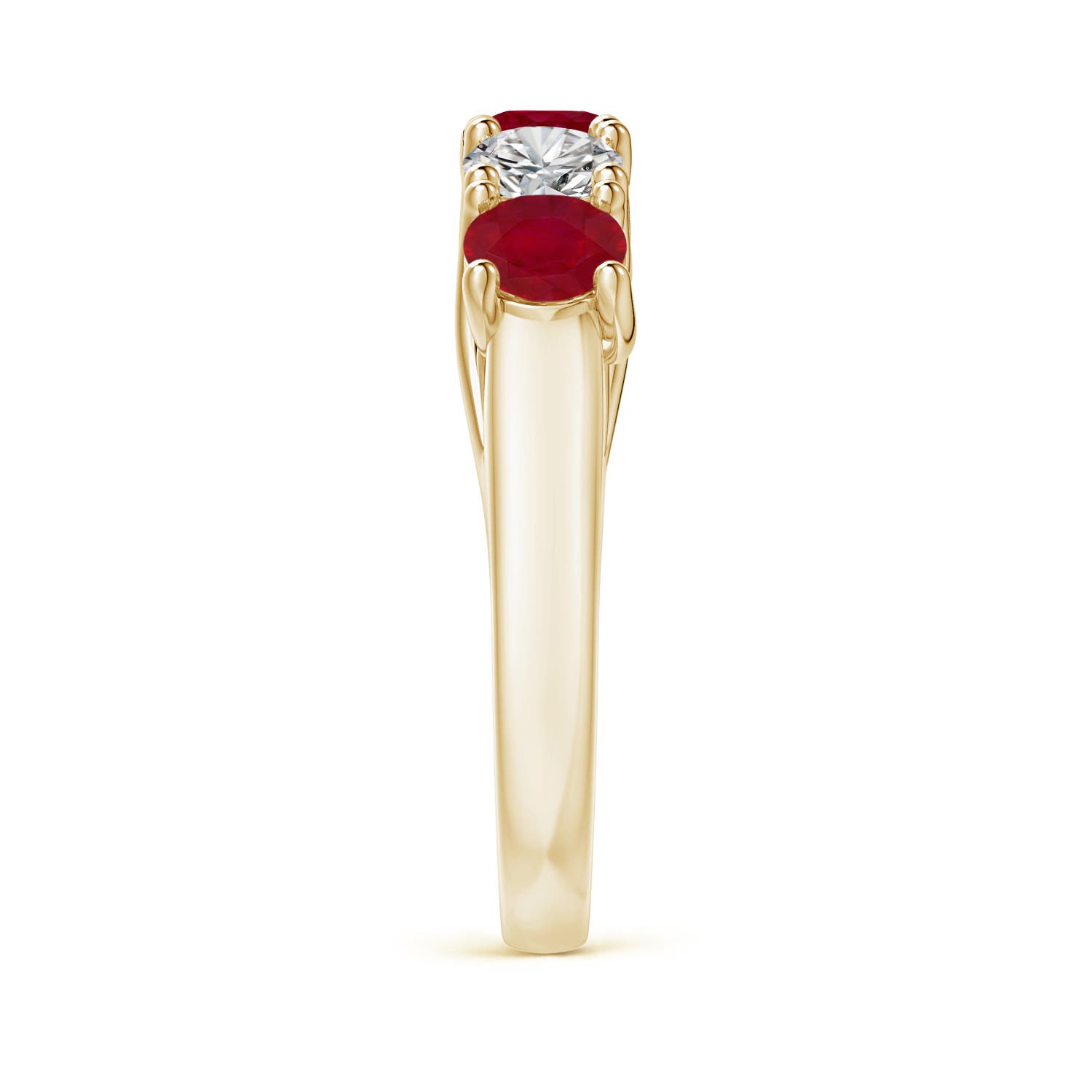 AA - Ruby / 2.02 CT / 14 KT Yellow Gold