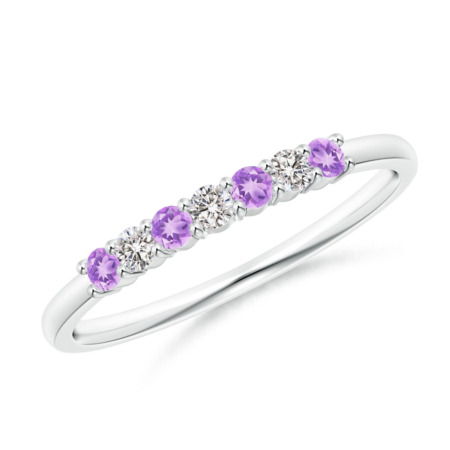 AA - Amethyst / 0.23 CT / 14 KT White Gold