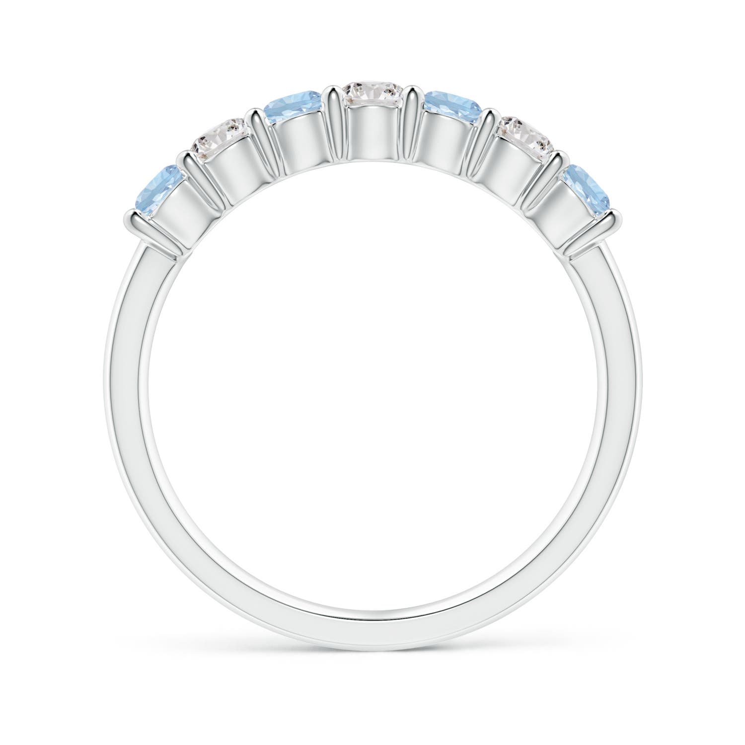 AA - Aquamarine / 0.72 CT / 14 KT White Gold