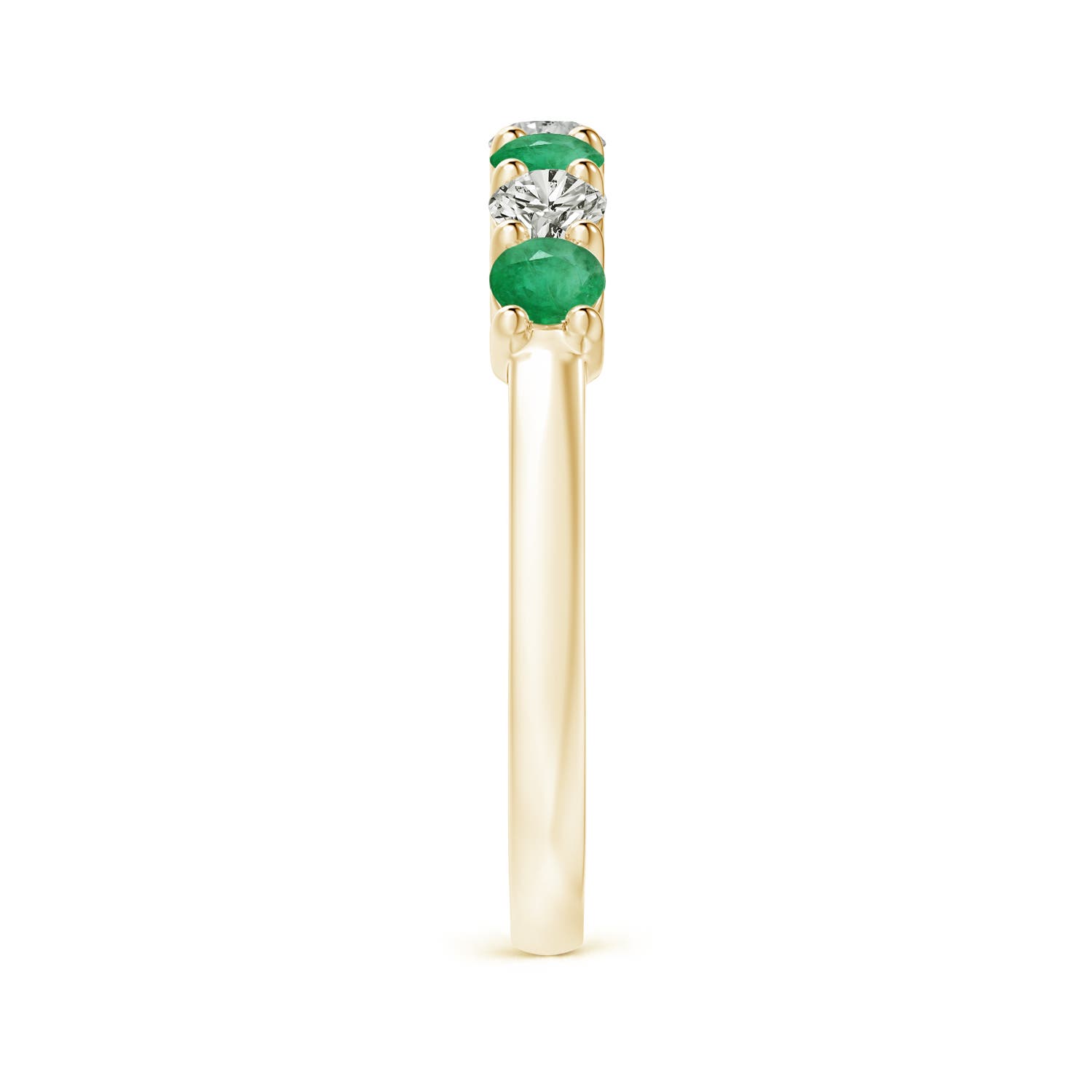 A - Emerald / 0.72 CT / 14 KT Yellow Gold