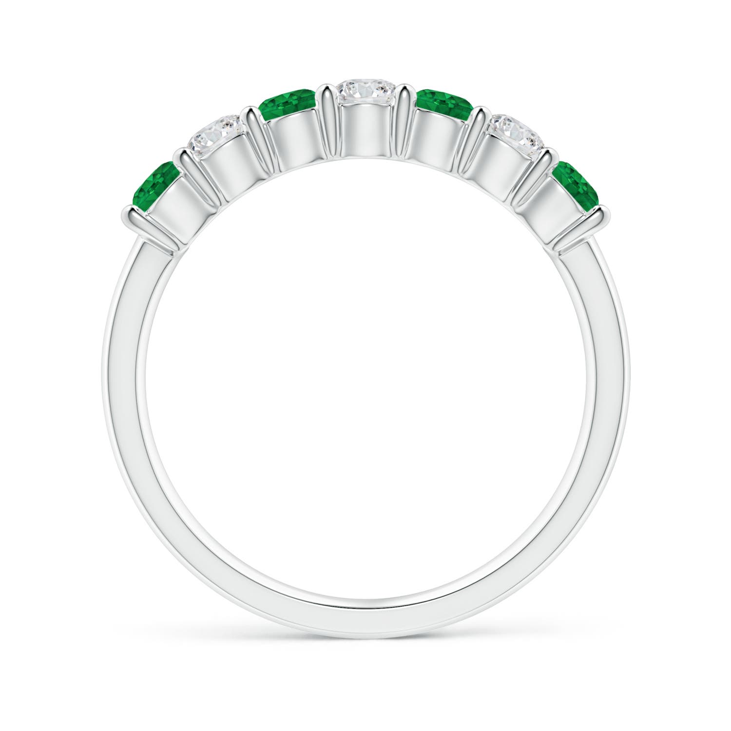 AAA - Emerald / 0.72 CT / 14 KT White Gold