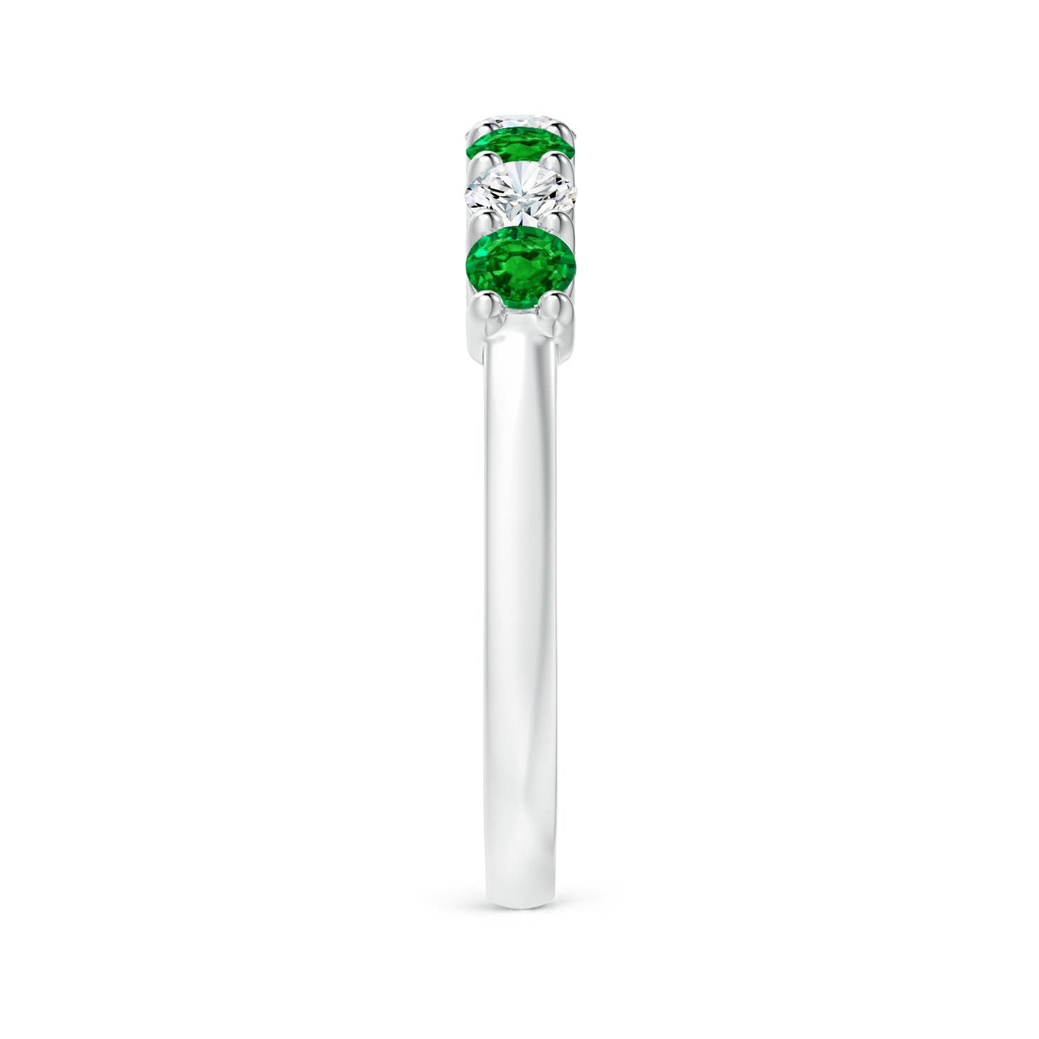 AAAA - Emerald / 0.72 CT / 14 KT White Gold