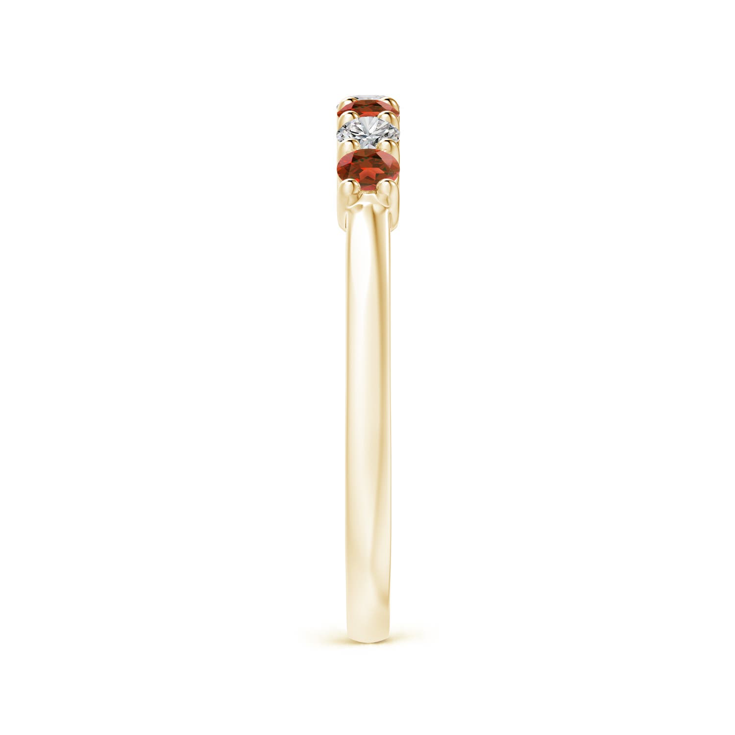 AA - Garnet / 0.53 CT / 14 KT Yellow Gold