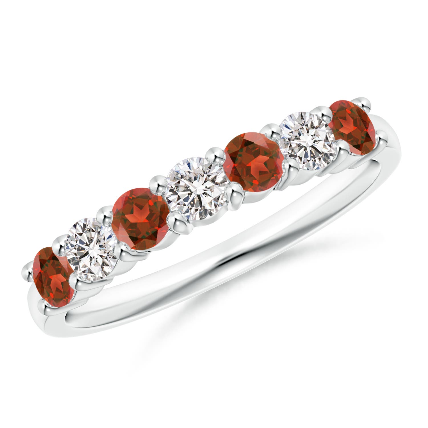 AA - Garnet / 0.92 CT / 14 KT White Gold