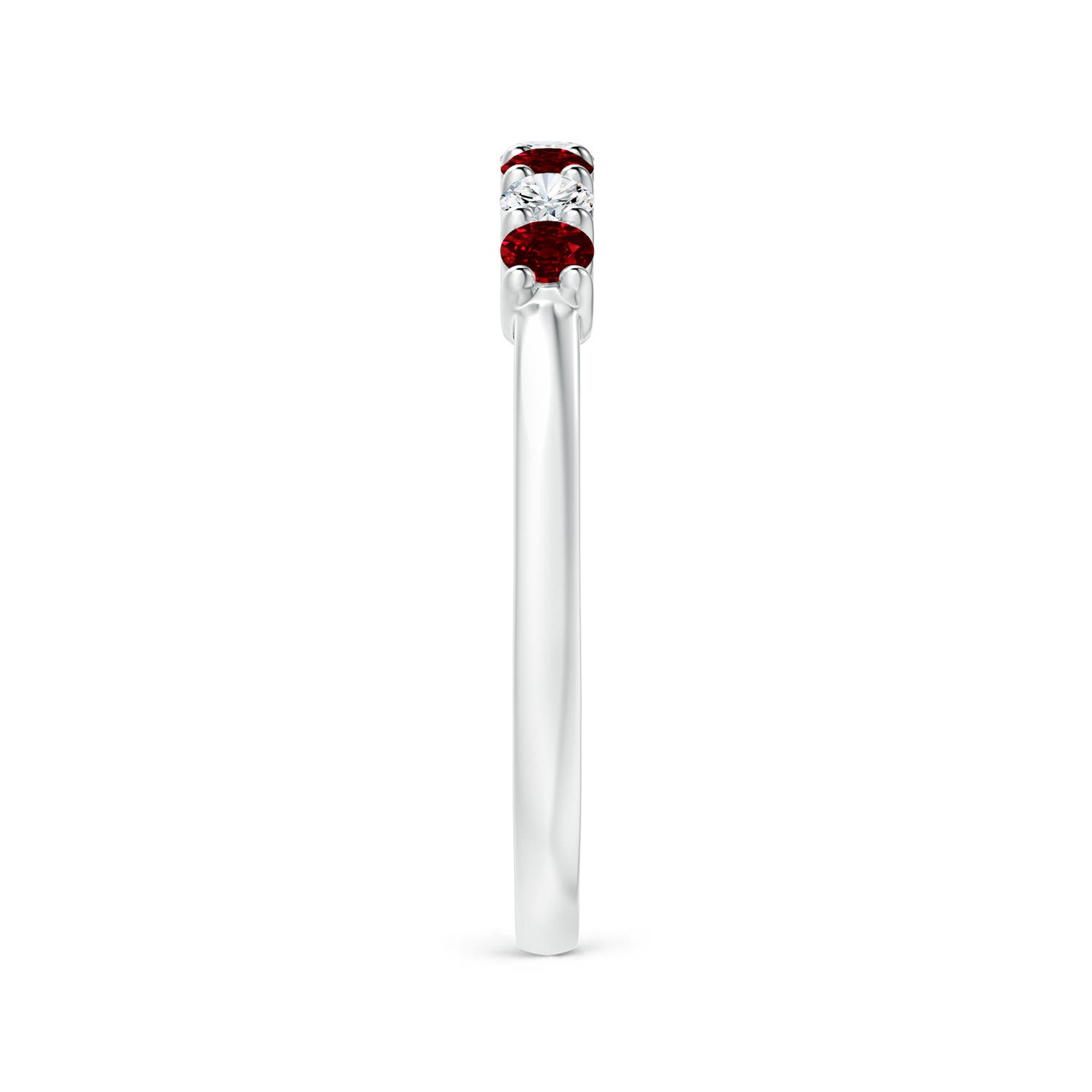 AAAA - Ruby / 0.57 CT / 14 KT White Gold