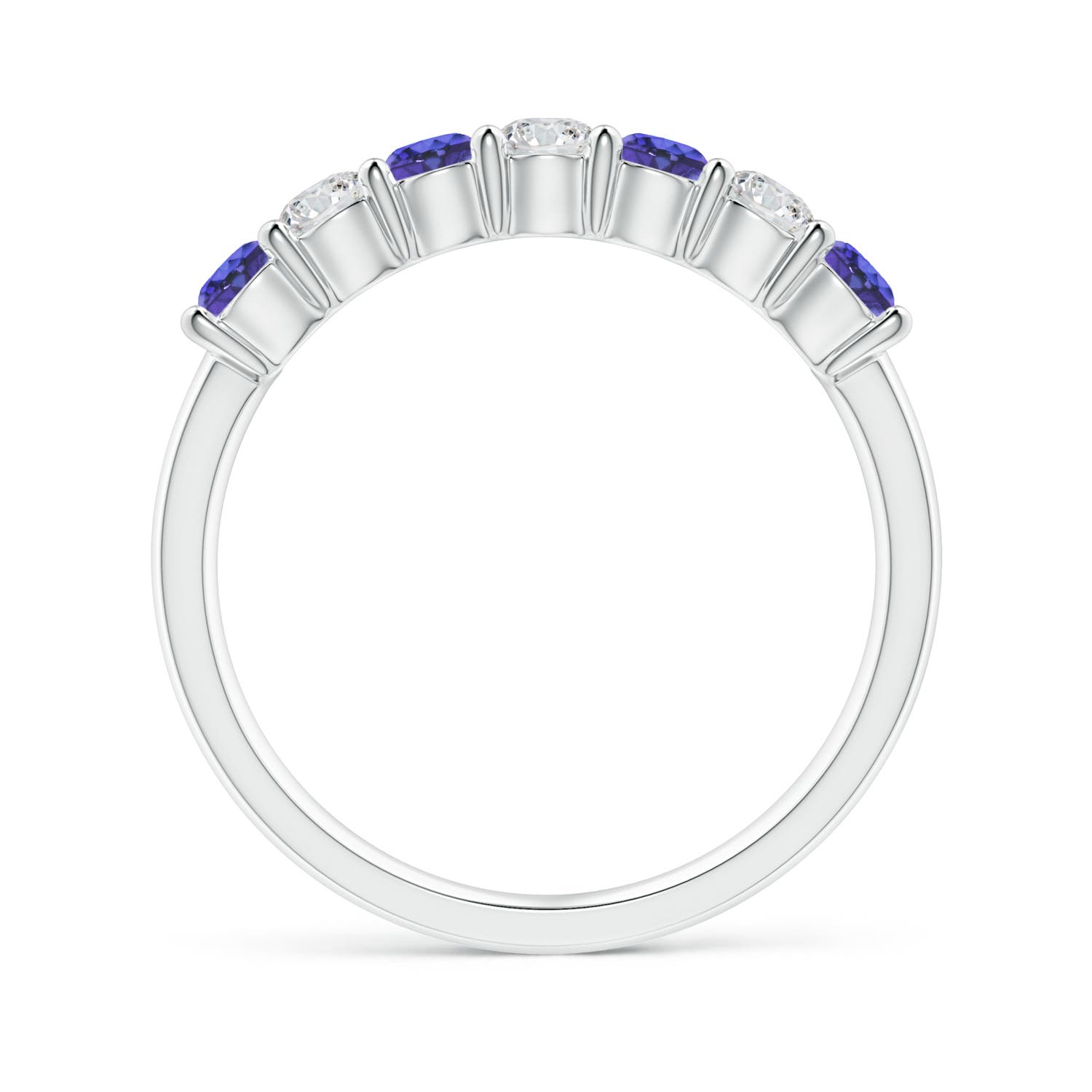 AAA - Tanzanite / 0.72 CT / 14 KT White Gold