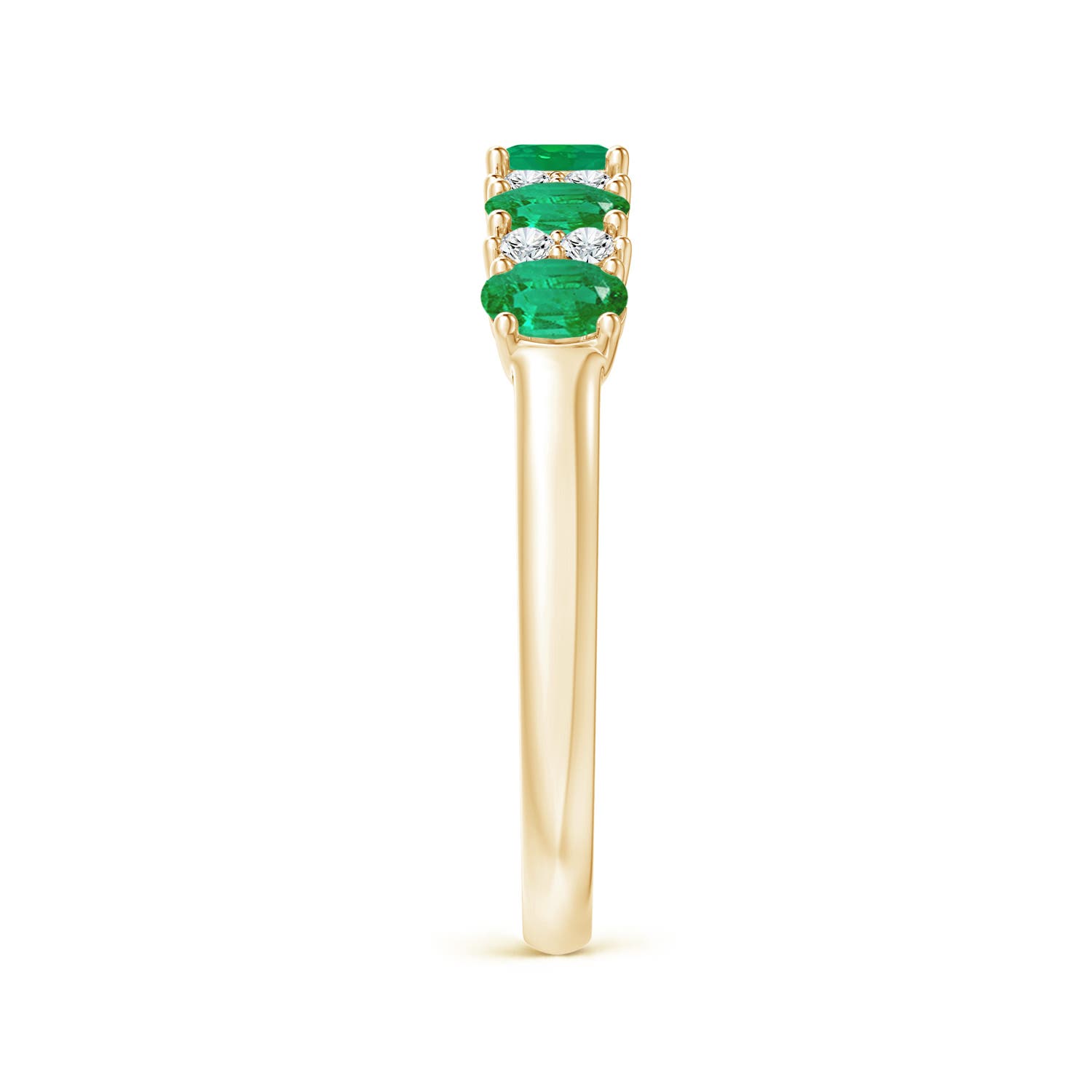 AA - Emerald / 0.71 CT / 14 KT Yellow Gold