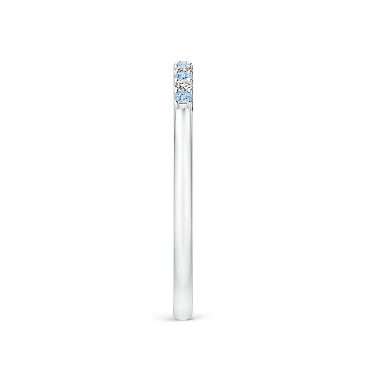 AA - Aquamarine / 0.16 CT / 14 KT White Gold