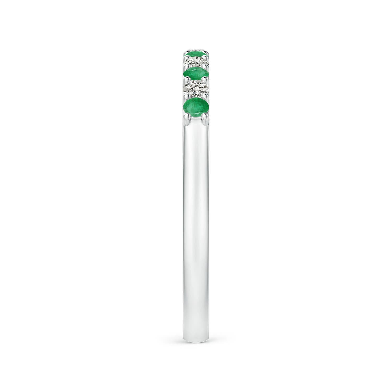 A - Emerald / 0.45 CT / 14 KT White Gold