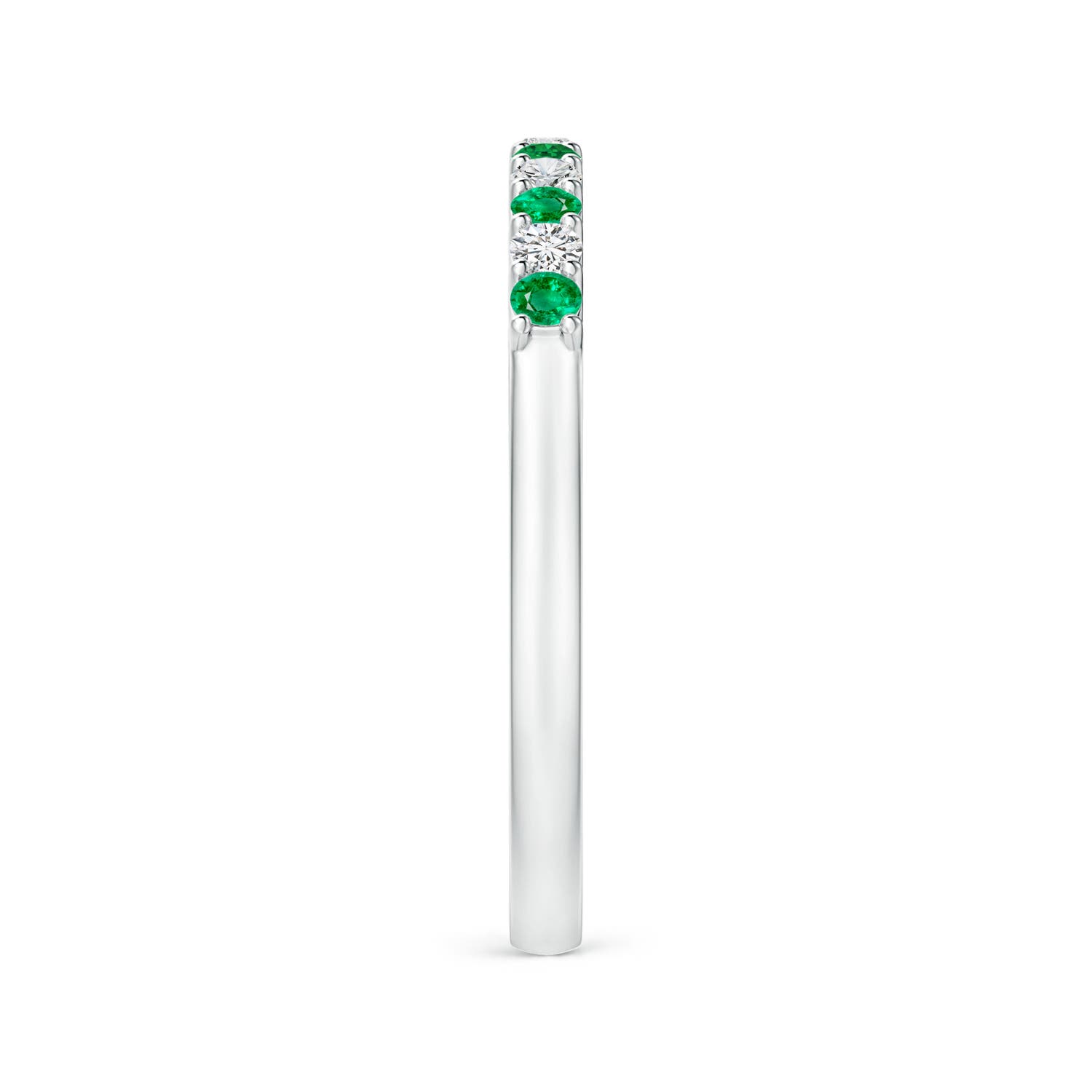 AAA - Emerald / 0.45 CT / 14 KT White Gold