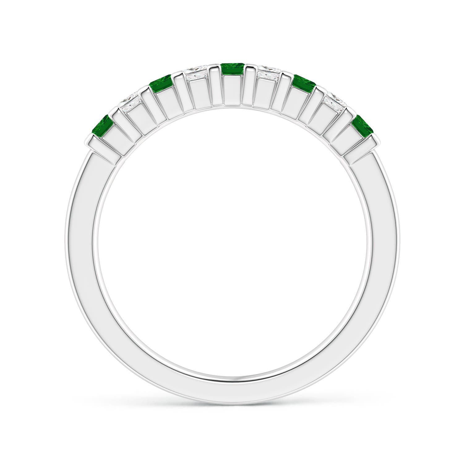 AAAA - Emerald / 0.53 CT / 14 KT White Gold