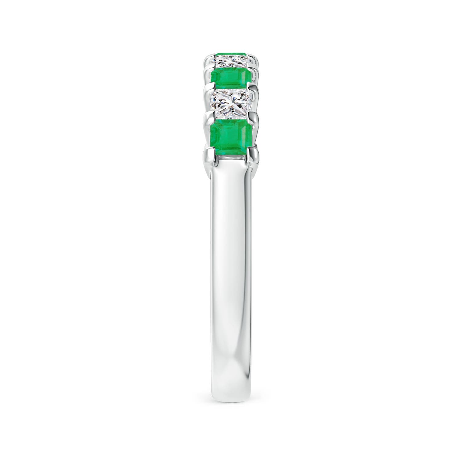 A - Emerald / 0.89 CT / 14 KT White Gold