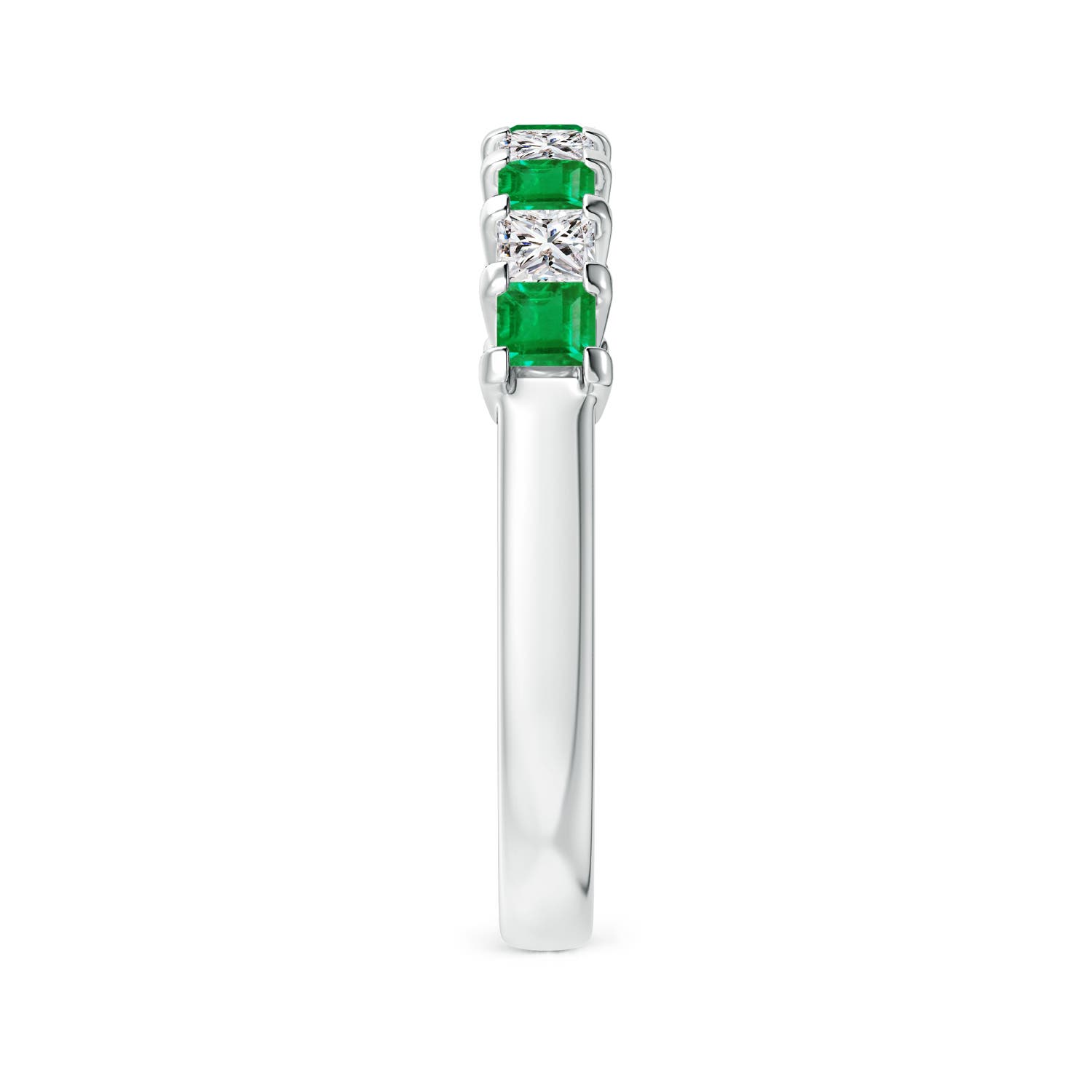 AA - Emerald / 0.89 CT / 14 KT White Gold