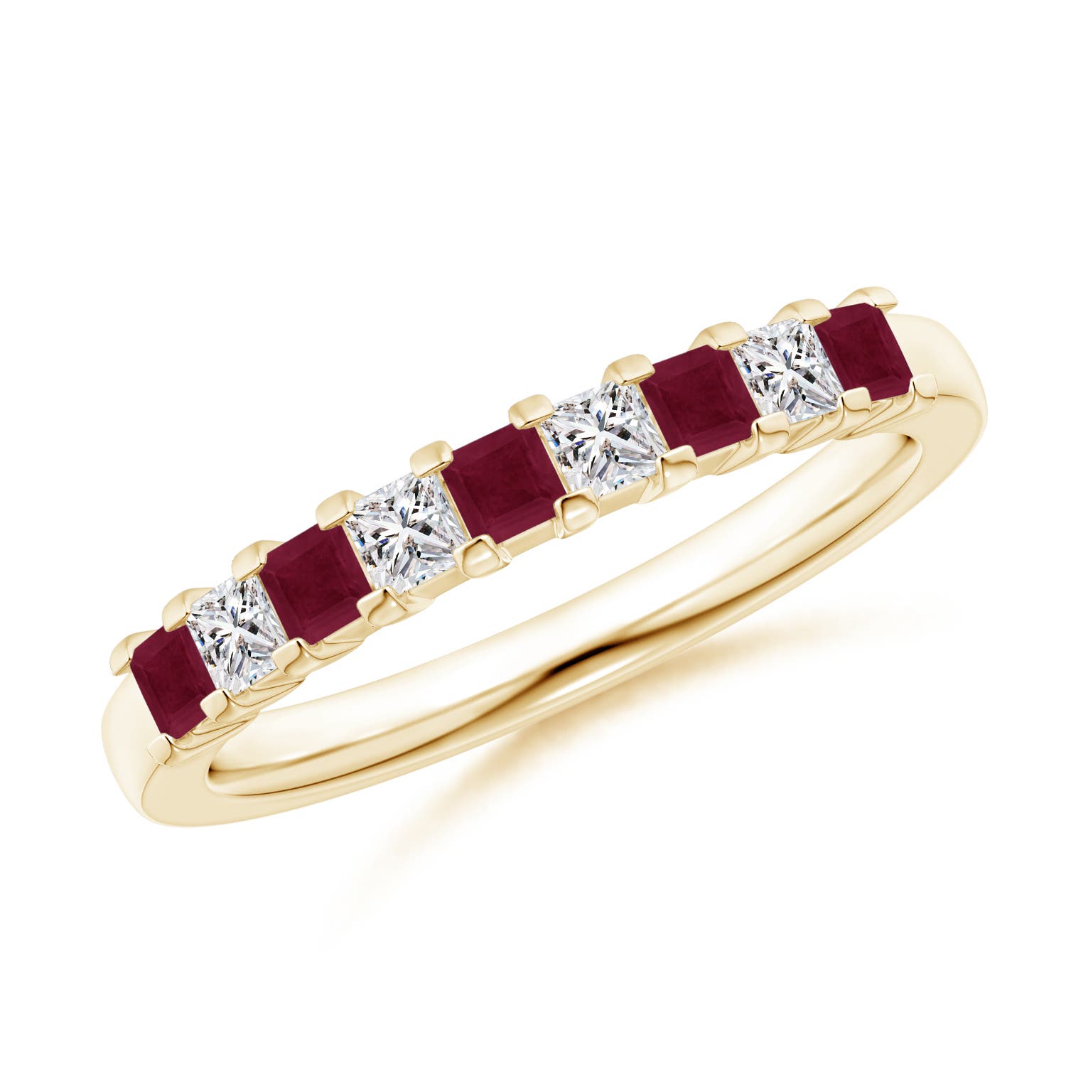 A - Ruby / 0.63 CT / 14 KT Yellow Gold