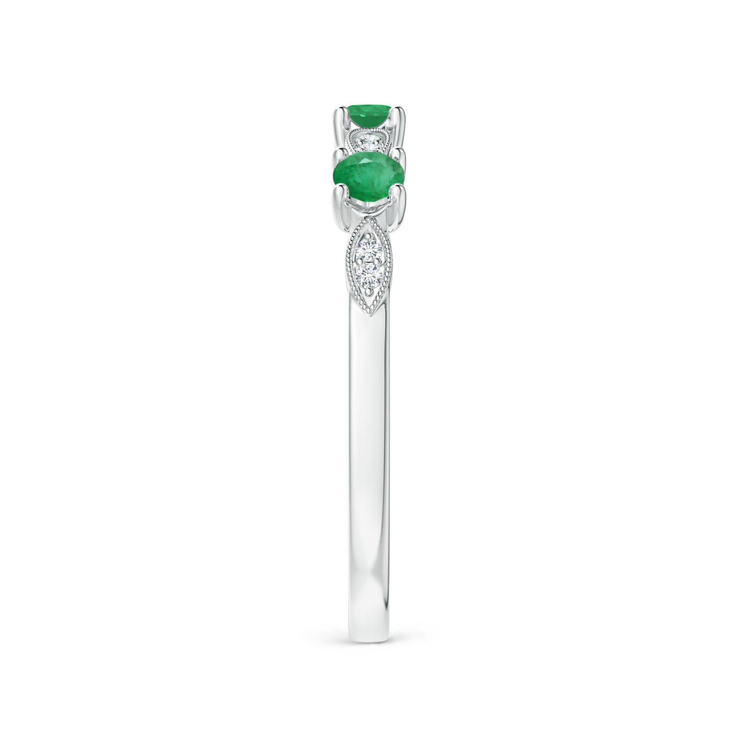 A - Emerald / 0.28 CT / 14 KT White Gold