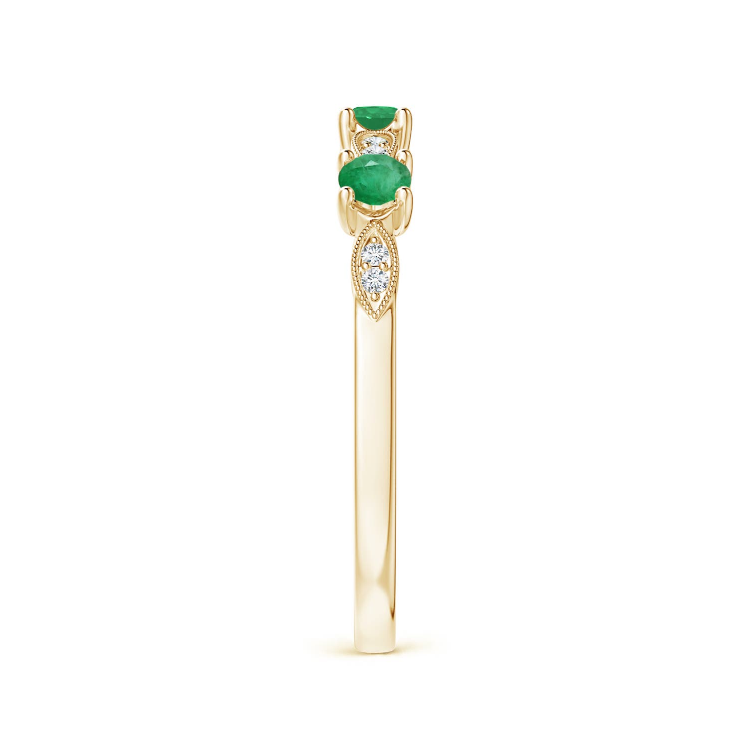 A - Emerald / 0.28 CT / 14 KT Yellow Gold