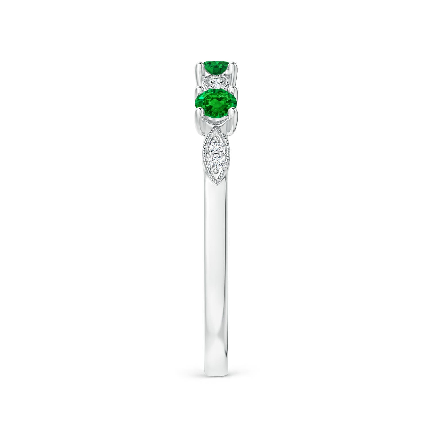 AAAA - Emerald / 0.28 CT / 14 KT White Gold