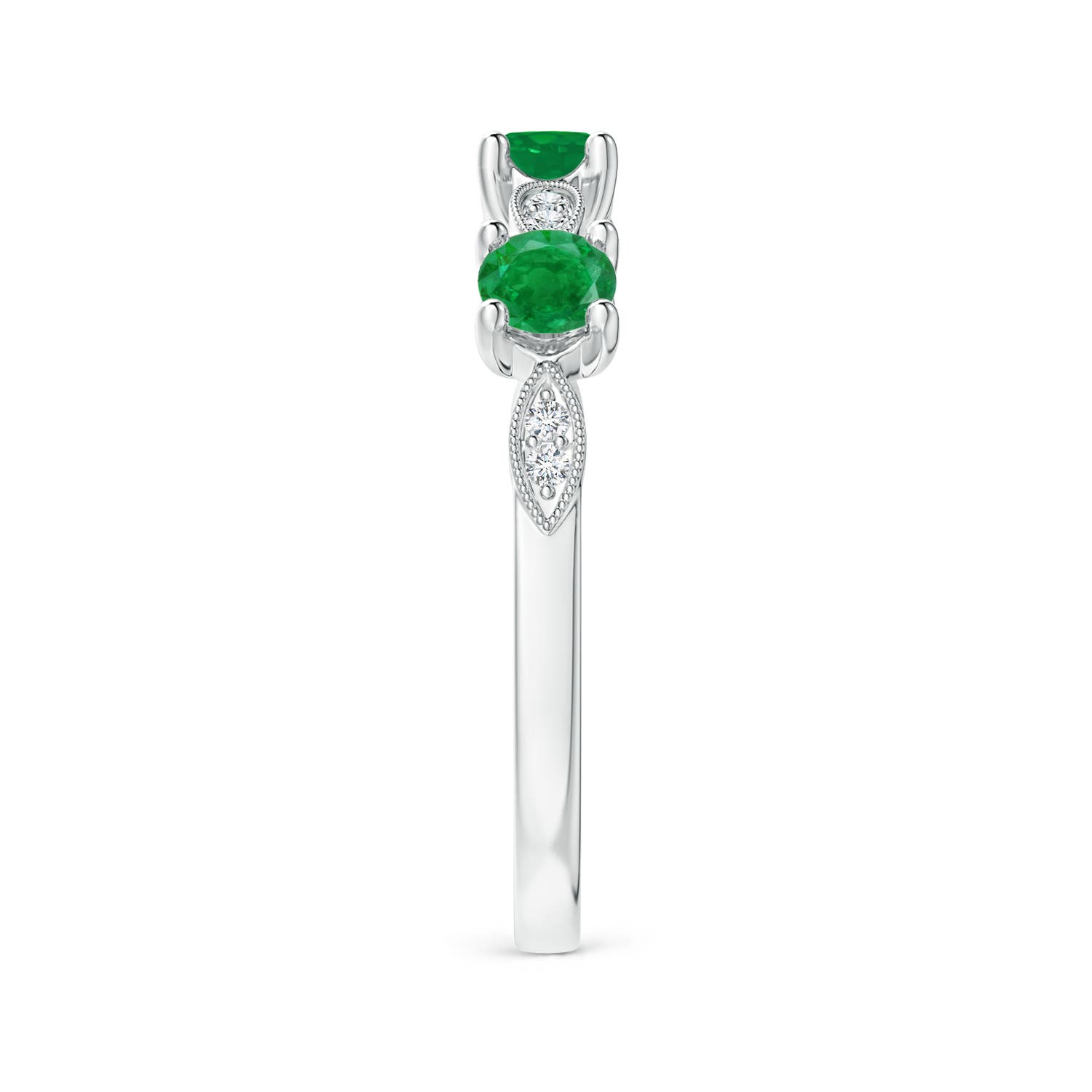 AA - Emerald / 0.5 CT / 14 KT White Gold