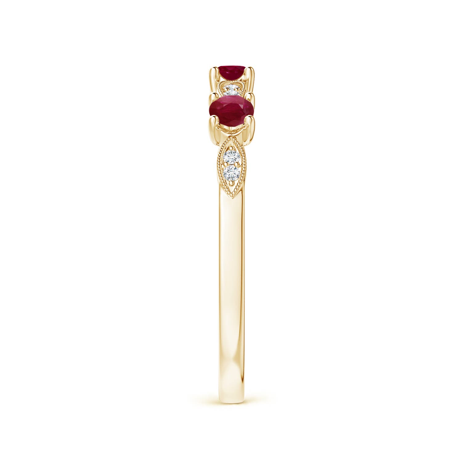 A - Ruby / 0.34 CT / 14 KT Yellow Gold