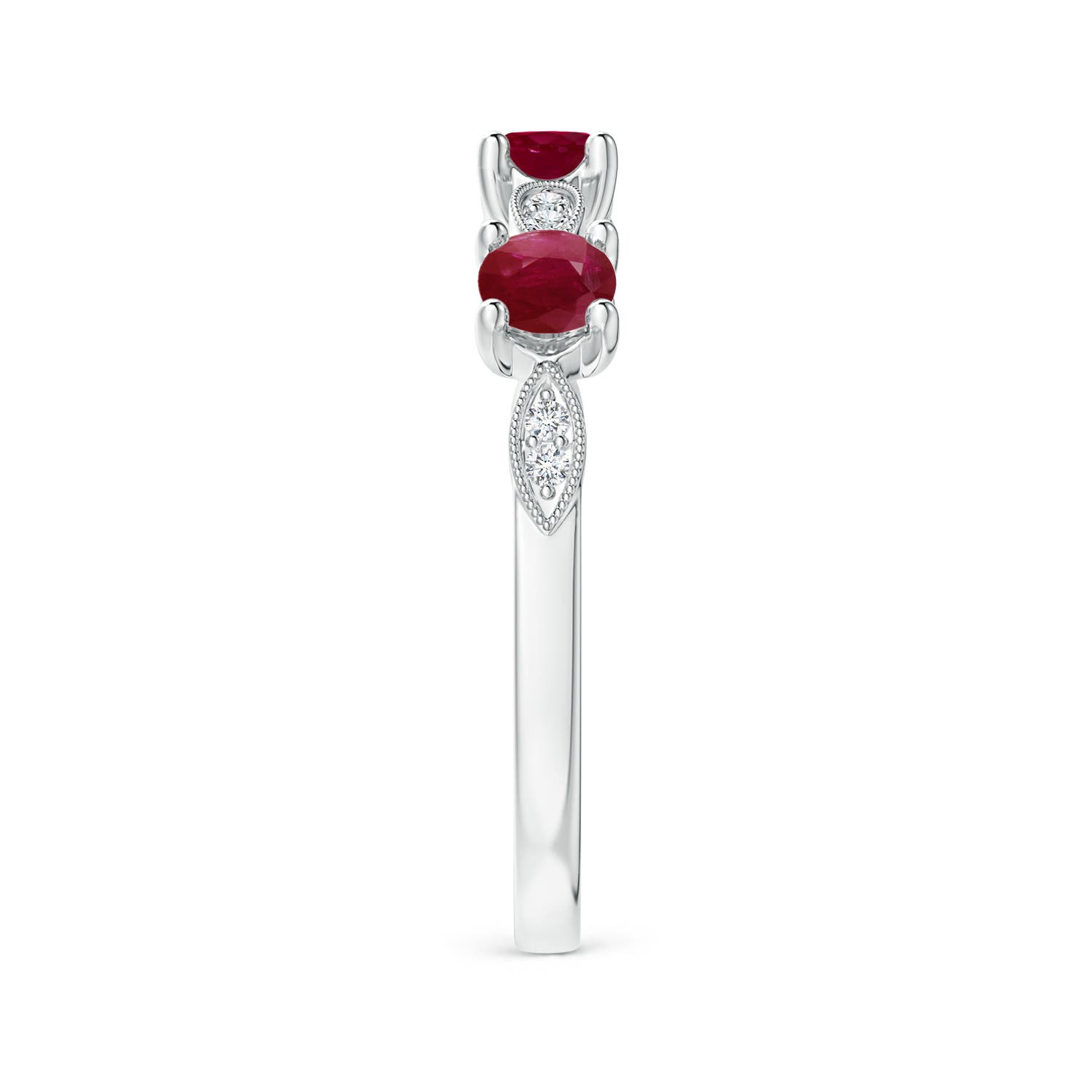 A - Ruby / 0.74 CT / 14 KT White Gold