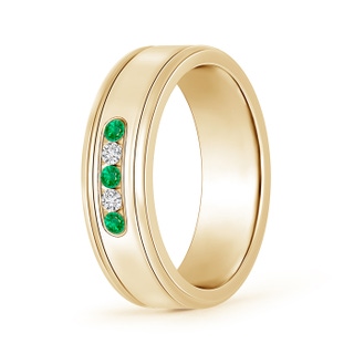 2mm AAA Round Emerald and Diamond Five Stone Grooved Wedding Band in 90 Yellow Gold