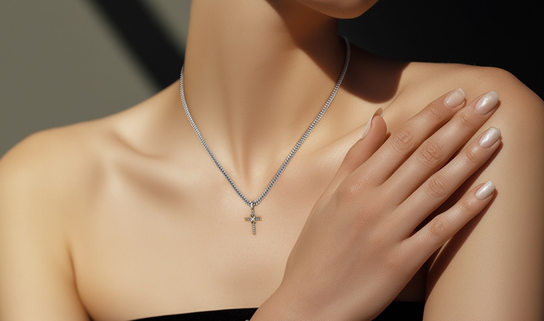 Oxidation in Jewelry: What It Is, Why It Matters and How to Care for It