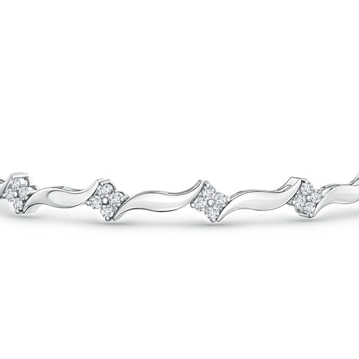 1.55mm GVS2 Diamond Clustre Wavy Link Bracelet in White Gold Product Image