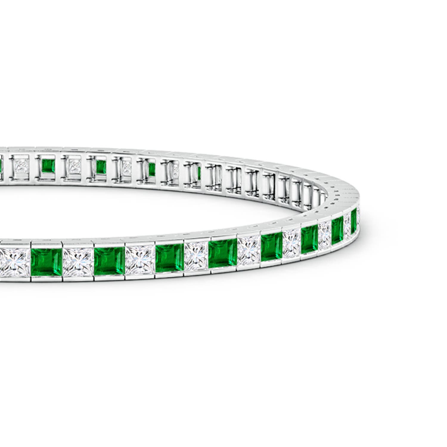 AAAA - Emerald / 5.07 CT / 14 KT White Gold