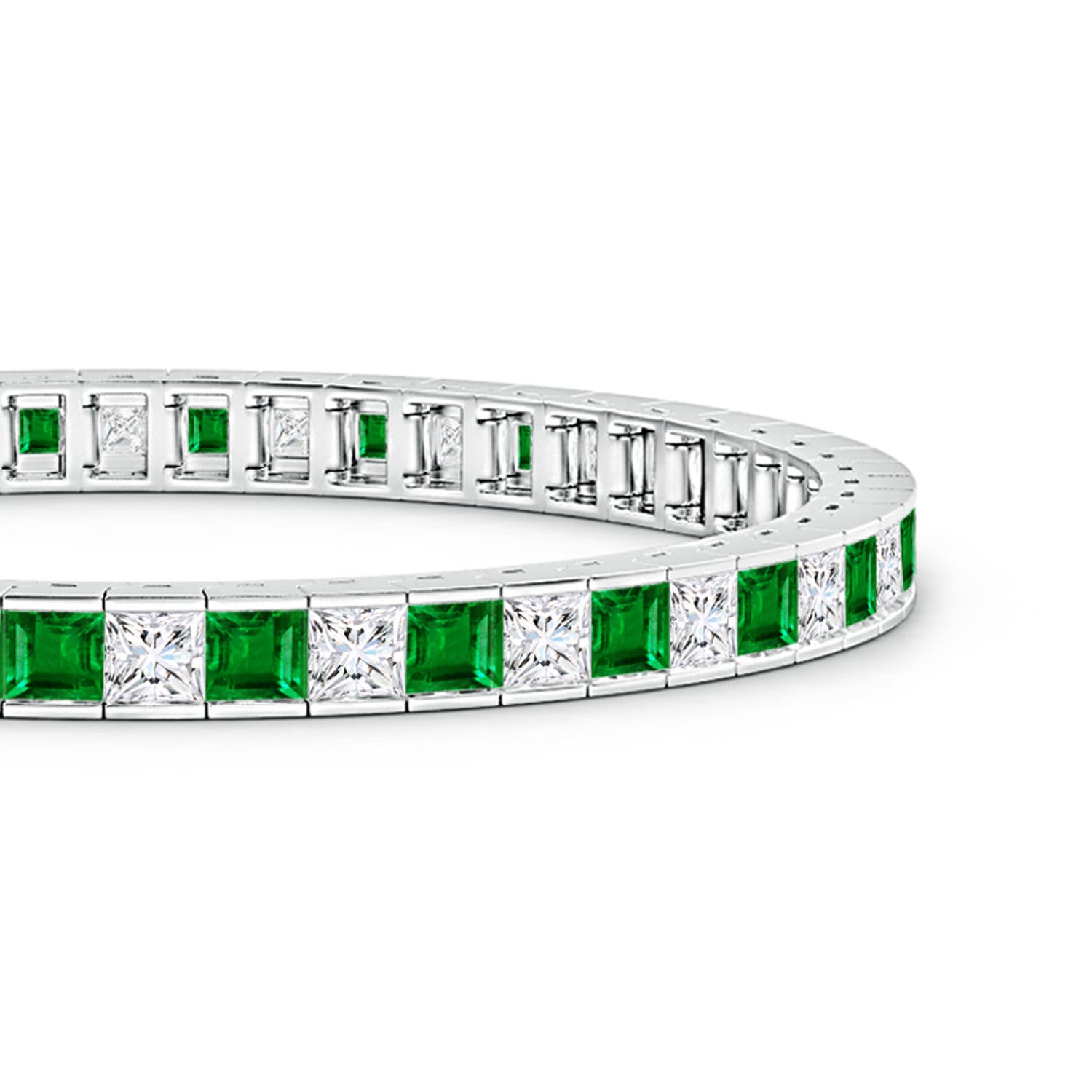 AAAA - Emerald / 8.98 CT / 14 KT White Gold