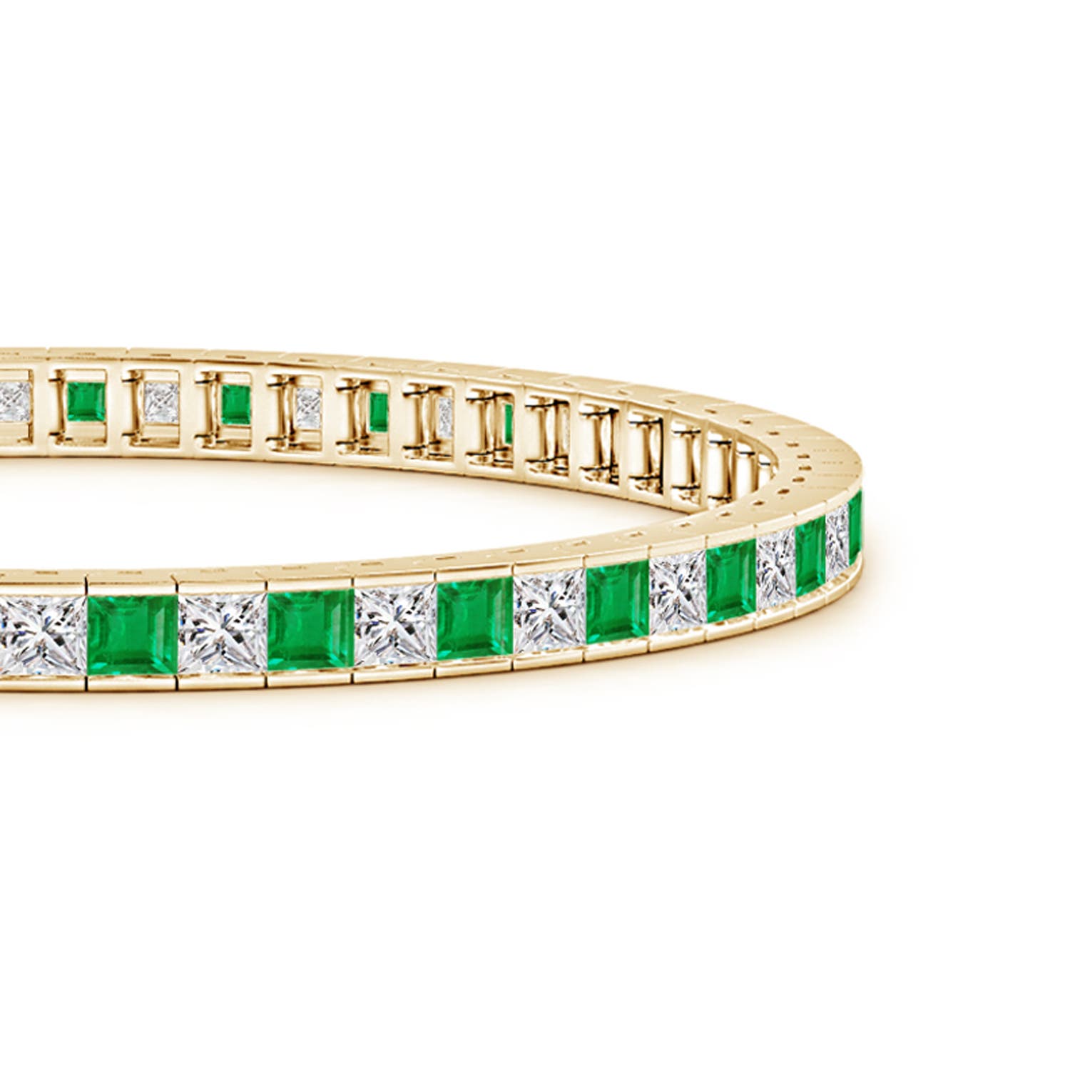 AA - Emerald / 7.4 CT / 14 KT Yellow Gold