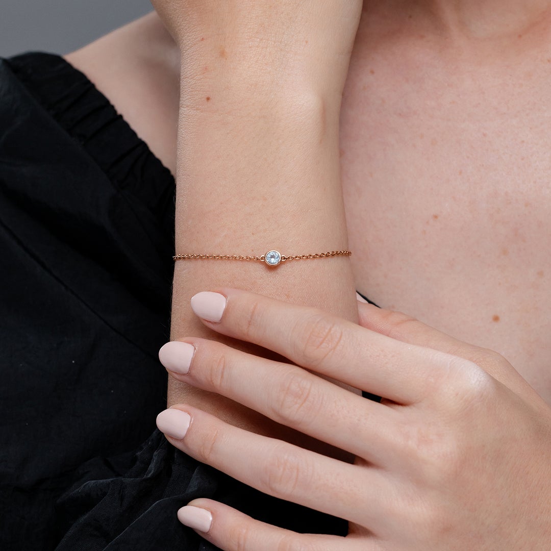 SB0299AQ lifestyle image - lifestyle 3