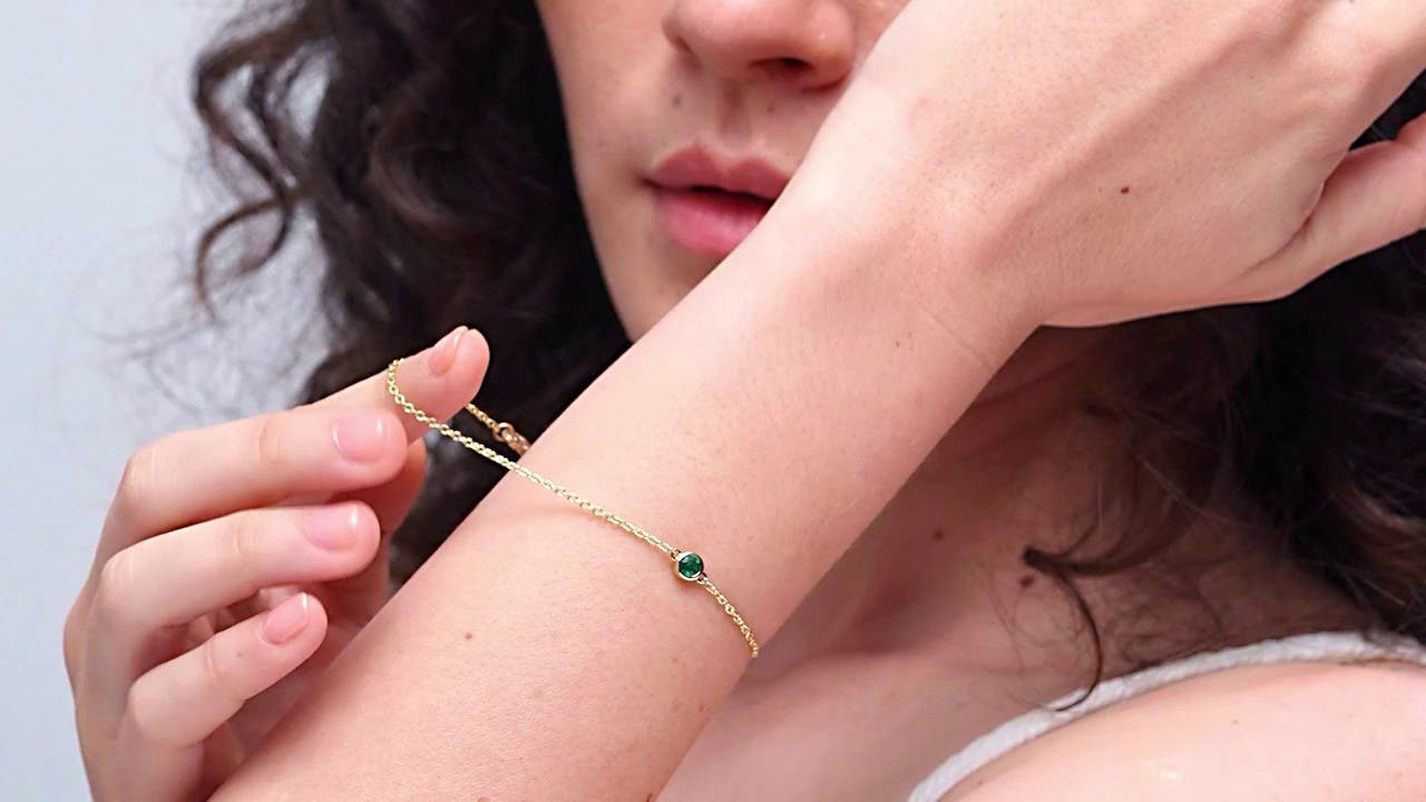 Bezel-Set Round Emerald Chain Bracelet