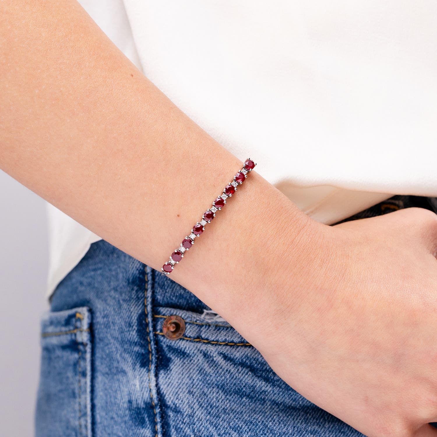 SB0343RD GIA_Certificate - lifestyle 4